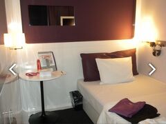 24：10　｢ファーストキャビン京都烏丸四条」着。
折角の京都なので “ただ寝るだけ” のホテルには泊まりたくはない。
でも、お祭などの時はカプセルホテルも有りだと思います。
普段より数倍の高い料金設定ですけれどそれも仕方ありません・・

現在、京都のファーストキャビンは別の所に移転しているようです。