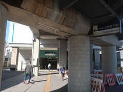 更に進んで京成の大神宮下駅前を通り
