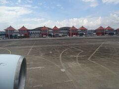 5分遅れの15:05デンパサール着陸。