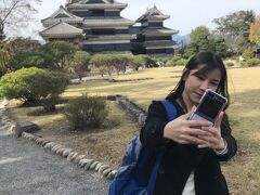 10:54
松本城　自撮り記念撮影に余念がないネックさん