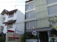 駅から徒歩で、13:50ホテルに到着。