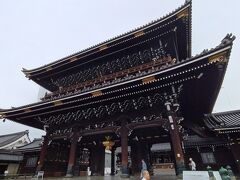 続いて東本願寺へ。