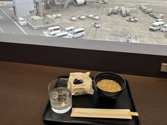 羽田空港第一ターミナル　JAL国内線ダイヤモンド プレミア ラウンジ