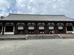 唐招提寺　講堂（国宝）

本尊は弥勒如来坐像（重文）

堂内に持国天・増長天の立像（いずれも国宝）も安置されてる