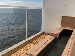 この船、足湯がある有料席をとると足湯も入れる