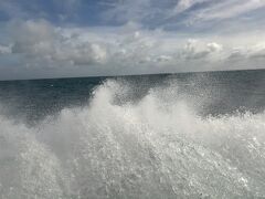 水しぶきは凄いですが、行きに比べてあまり揺れませんでした。