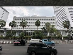 【プルマン・ジャカルタ→（旧）プレジデントホテル】

それが後に『JALホテル（日航）』に名前が変わり、今はなんと!?フランス系の「プルマンホテル」に取って代わられていた...ちょっとだけショック...