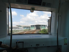 ホテルからほぼ1時間で金海空港駅に到着