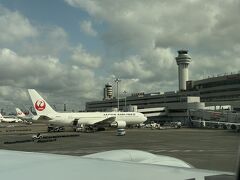 定刻よりも5分程早い8:10頃に羽田へ到着！