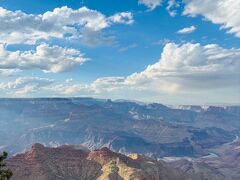 晴れ間もありますが、お天気は下り坂です。