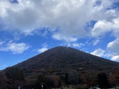 午後少し時間が取れたので、ドライブ。

榛名山へやってきました。