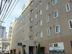 ホテルに戻って荷物を受け取り 送迎バスのところまで向かいます
違うバスターミナルだと思って 駅から 遠いホテルを予約してしまいました
帰りも ここら辺で予約したので 急いでホテルを調べて予約し直しました。