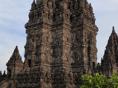 プランバナン寺院
こちらはヒンズー教に寺院でヒンズー教のマタラム朝によって統治されていた。