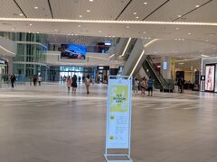 昼前にGRABで西湖近くのLOTTE MART WEST LAKEへ。34320ドン。
チップも入れて300円弱かな。