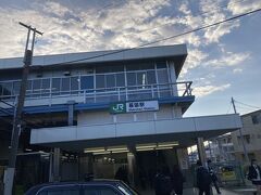 最寄り駅は京葉線の海浜幕張駅ですが、総武線からは乗り換えが面倒、総武線の幕張本郷駅からのバスも往復バス代がもったいなく感じて、日ごろの運動不足解消を兼ねて総武線幕張駅から歩いてみることに。