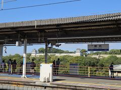 明石駅に到着。
明石城が見えます。
