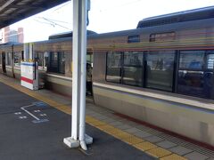 姫路駅から、まずは新快速で明石へ。