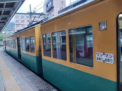 行きと同じルートで、途中までボロの富山地鉄で。
宇奈月温泉駅発 13:45