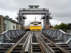 試合開始にはまだ時間があるので、せっかく青森に来たので八甲田丸を見学します
就航していた当時はここから列車を乗り入れしていたのですね