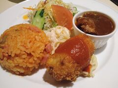 レストラン菊水のシルバーセットです。これに、紅茶またはコーヒーつきます。
疲れてたのでこれくらいの軽い食事でちょうどよい