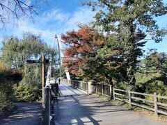 北側のはねたき橋からアクセスです。