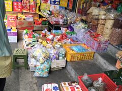 どこに行っても目に飛び込んでくるカラフルさ
街やお店が色とりどり