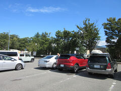 時刻は12:15
小布施PAで昼食とします

小布施PAは売店・食堂・トイレなどPA自体の施設もありますが、ハイウェイオアシスとなっています。