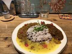 【インド】
中津　日本人のカレーやさん。おいしいけど、ヤムさんほどの衝撃はなかったかなぁ。店内はおしゃれでかわいかったけどね。カレーにおしゃれはいらないかな。