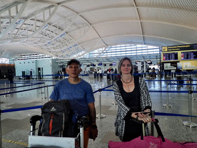 バリに住んでいるロシア人の女性。<br />フリーダイビング・インストラクターのツアーガイドで<br />東ティモールに行きます。<br />(掲載許可済み)