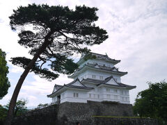 天守まで来ました。中に入りましょう。って、あの階段のぼるの？