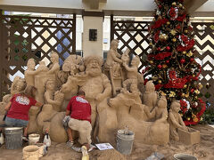 シェラトン
すっかり、サンドアートもクリスマス。
本日の午前中は、ワイキキビーチでのんびりします。