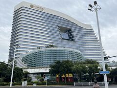 厦門空港からホテルへはタクシーで。
宿泊先は中国サッカー協会推薦ホテルに素直に従い決定しました。
ただ後になって気づくのだが、推薦ホテルは決して日本人に対してではなく、中国人に対しても同様に推薦していた。
推薦ホテルは４つあり、いずれも会場までの無料シャトルバスがあるとのことだった。