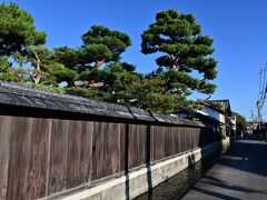 この日、最後の訪問地として五個荘金堂伝統的建造物群保存地区へ。近江商人発祥の地だ。歩いて巡るタイプの観光地だ