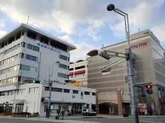 その前にちょっと寄り道
3COINSあったので買い物