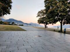 公園到着
