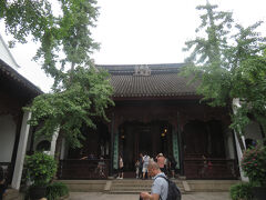 拙政园の後はちょっと歩いて狮子林へ。こちらも前日にWechatで予約済。