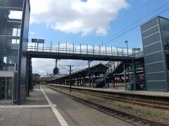 さて1時間ほど時間ができたので、先にカステレット要塞と人魚姫を見てしまいましょう。
ローゼンボー城近くのNorreport駅から列車に1駅乗ってOsterportまで。