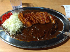 腹減ったので、閉店前にゴーゴーカレー辛口の特盛