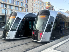 まずはルクセンブルグのトラムに乗車します！　無料なのでチケットを買う手間もありません。