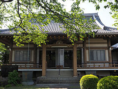 その隣は最勝院。
この辺りは寺町で、いくつかのお寺があります。