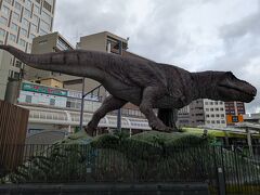 少し駅の周りを散策。