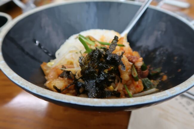 ランチはごはんが無料でついてきます。