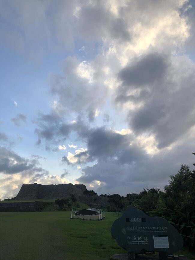 世界遺産の夕暮れ