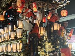 秩父の笠鉾、屋台は大きい