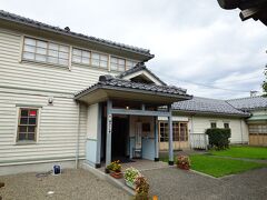 若林家の隣が村上歴史文化館。
村上の街の歴史の編纂や伝統についての展示がありました。