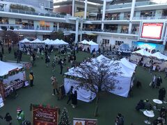 川崎駅到着。ラゾーナでなんかやってる。この日は別のイベントに行く用事があった。