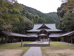 石鎚神社を後にして、近くの四国八十八箇所巡り第六十四番札所の前神寺に。こちらも役小角が開基したといわれています