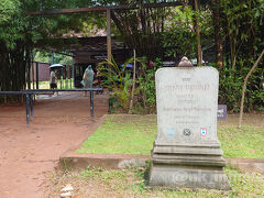 市内から１時間走ってバンテアイ・スレイ。
昨日プレアヴィヒアへ行った通り道だった。