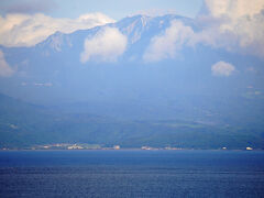 朝は上半分が雲で隠れていた伯耆大山もダイヤモンド・プリンセスを見送るように顔を見せてくれました。