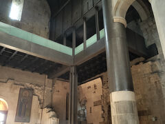 お腹もいっぱいになり、最後に向かうは高台にあるバクラディ大聖堂。ここはもともとは世界遺産だったものの、修復にあたって真正性が損なわれたと世界遺産をはく奪されてしまった聖堂。確かにがっつり修復していますね。でも地元の人からすると安心なのかも？